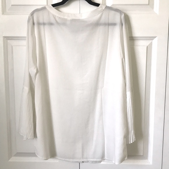 CHICO’S SEMI-SHEER TUNIC WITH POET SLEEVES - Picture 4 of 4